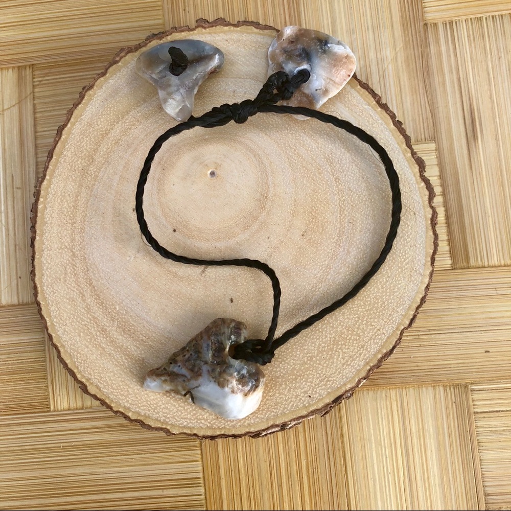 Made in Guam Handcrafted Shell Bracelet #111